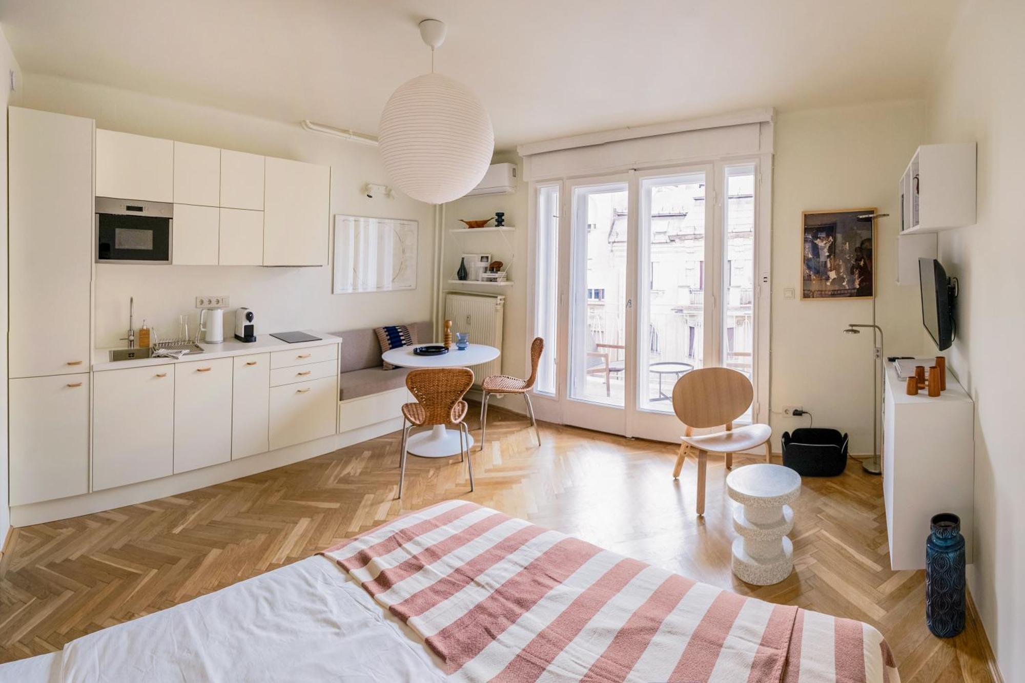 Pannonia View Delight Apartment Budapest Bagian luar foto