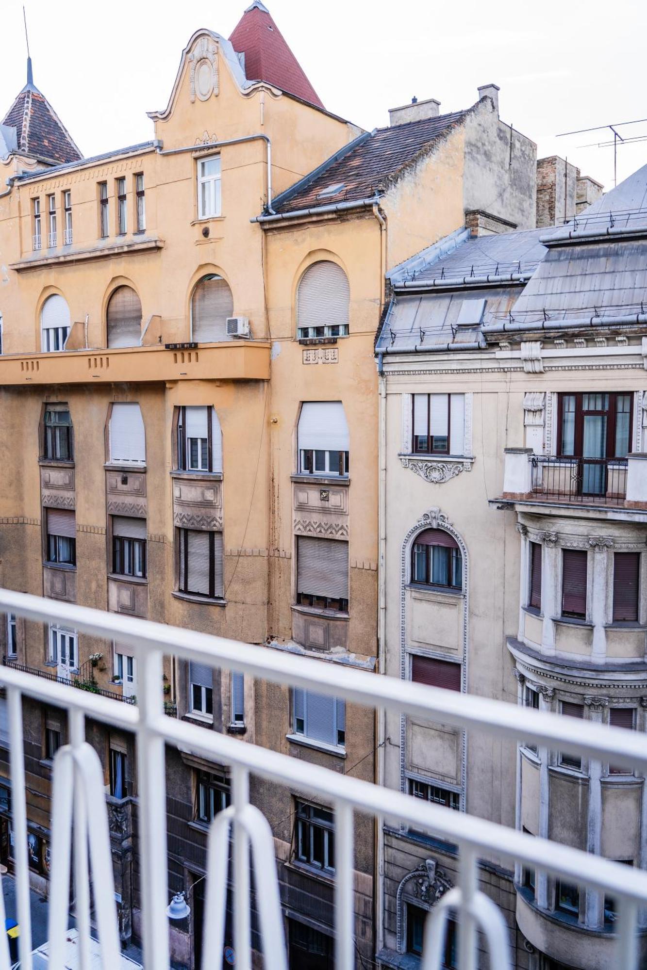 Pannonia View Delight Apartment Budapest Bagian luar foto